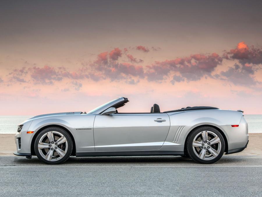  Chevrolet Camaro ZL1 Convertible 2012 года  (фото 17 из 18)